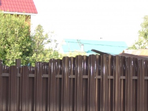 Забор из евроштакетника на ленточном фундаменте 10 метров фото в Павловском Посаде