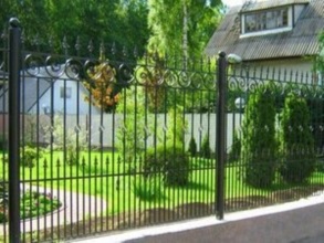 Кованые заборы на ленточном фундаменте 80 метров фото в Павловском Посаде